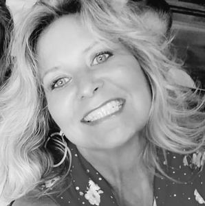 Meet your Posher, Leta